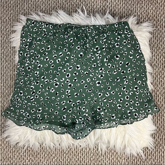 Jack by BB Dakota Sage Jungle Cat Shorts Size Small - Picture 3 of 6